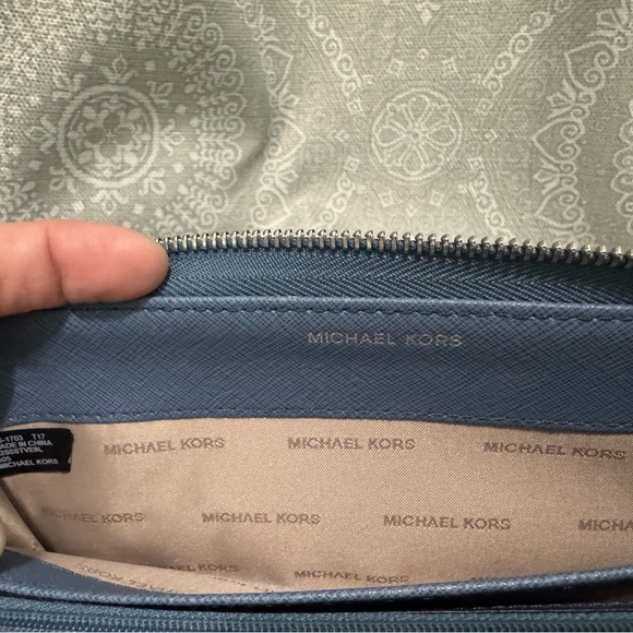 Michael Kors Slate Blue Tote and Wallet Set - Picture 14 of 15